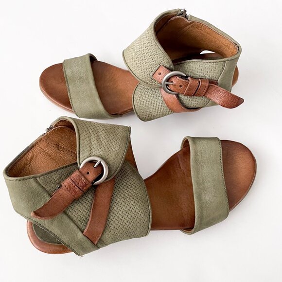 Miz Mooz Cheerful Green Leather Heeled Sandals Size 7 (38) - Picture 4 of 11